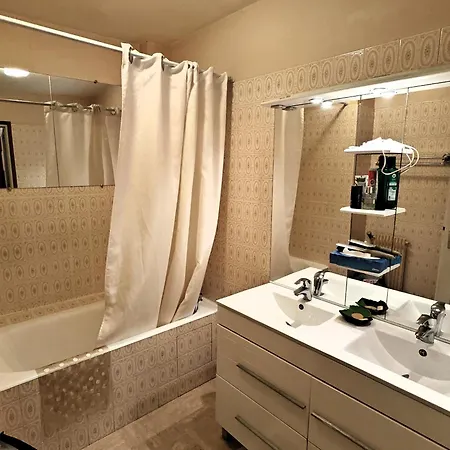 Le Nid Du Remblai 莱萨布勒-多洛讷